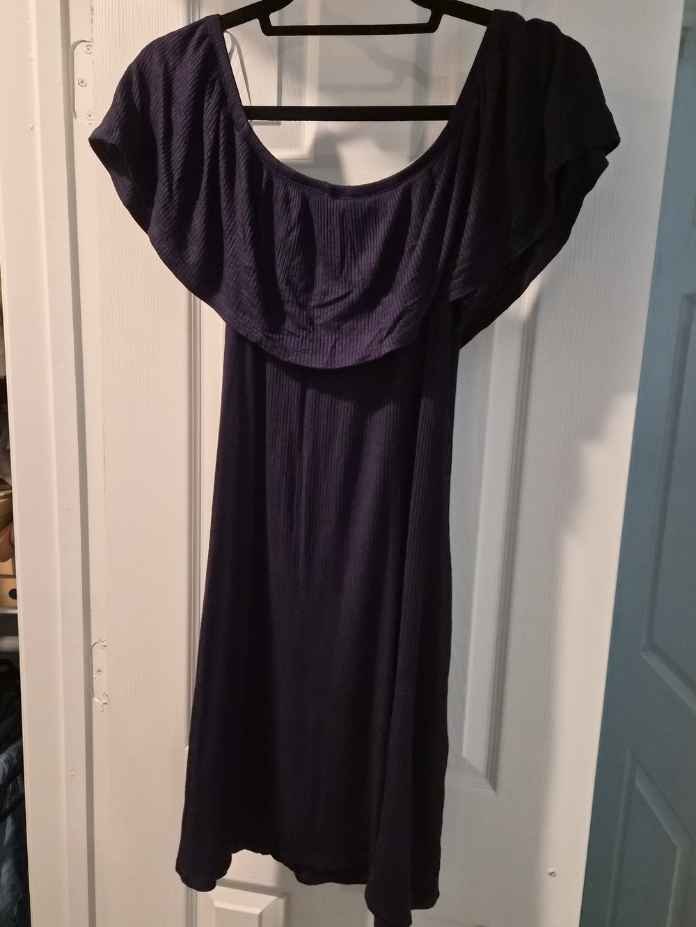 C Off-Shoulder Navy Midi Dress